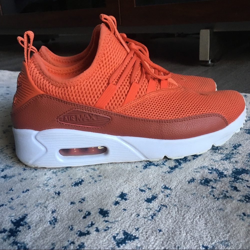 Nike Women’s Sneakers Orange and White Air Max Style